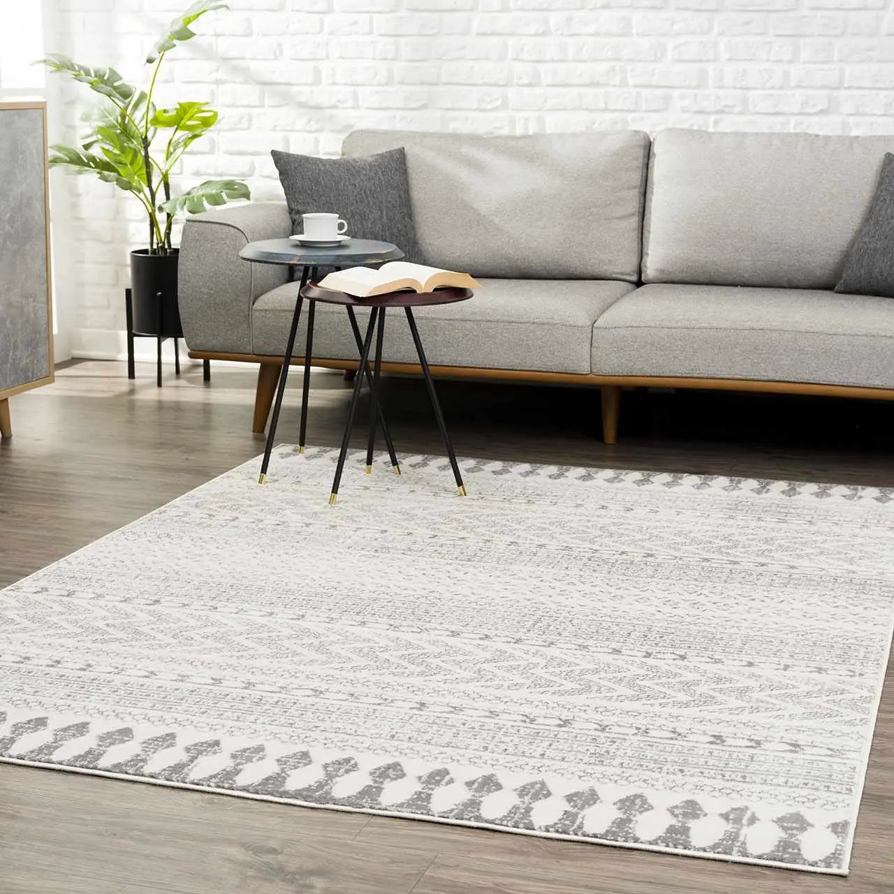 Tigri Aztec Ivory & Gray 2311 Area Rug - Clearance Hauteloom LLC