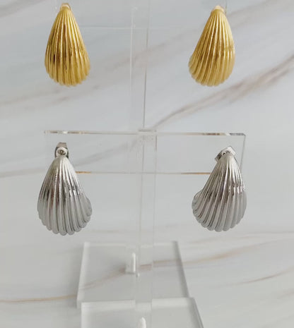 Cabled Teardrop Solid Stud Earrings
