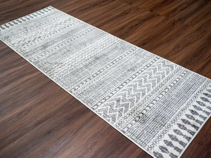 Tigri Aztec Ivory & Gray 2311 Area Rug - Clearance Hauteloom LLC